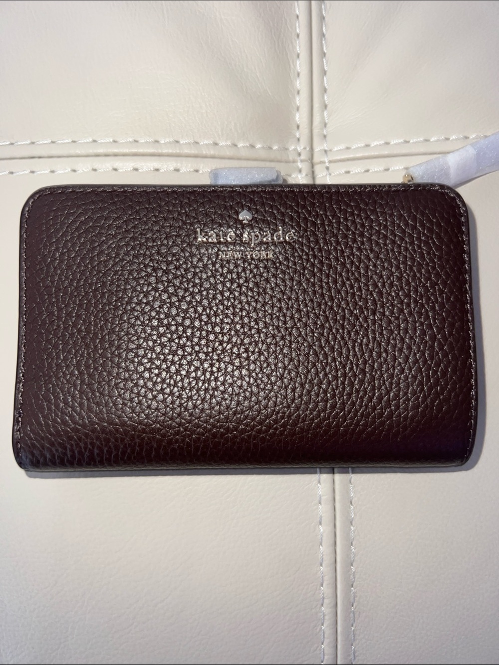 Kate Spade New York Lena Pebbled Leather Medium Bifold Wallet - Hot Fudge